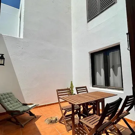 Acogedora Casa En El Centro De *